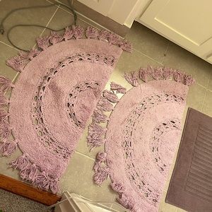 Urban Outfitter bath mats - set